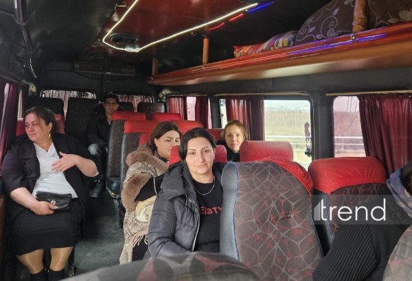 В четыре села Агдеринского района отправлена первая группа переселенцев (ФОТО)