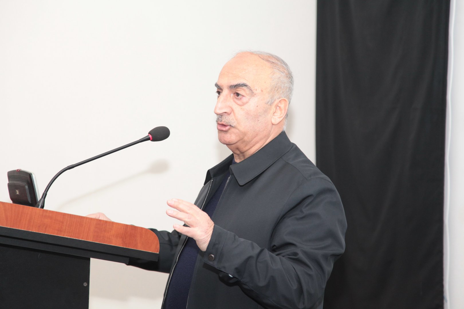 От страниц до экрана! "Фото-фантазия" Юсифа Самедоглу 1970 года впервые представлена широкой публике (ФОТО)