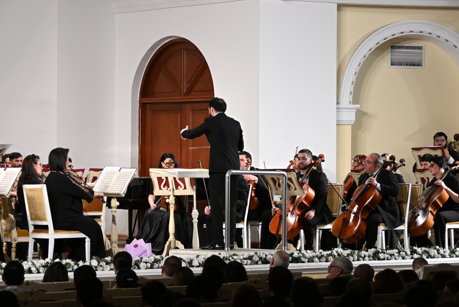 В Баку состоялся праздник симфонической музыки - в мир героических образов и сказочной фантазии (ФОТО)