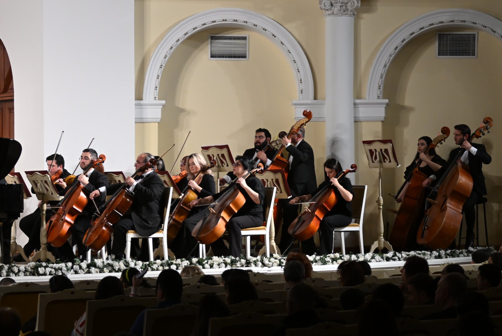 В Баку состоялся праздник симфонической музыки - в мир героических образов и сказочной фантазии (ФОТО)