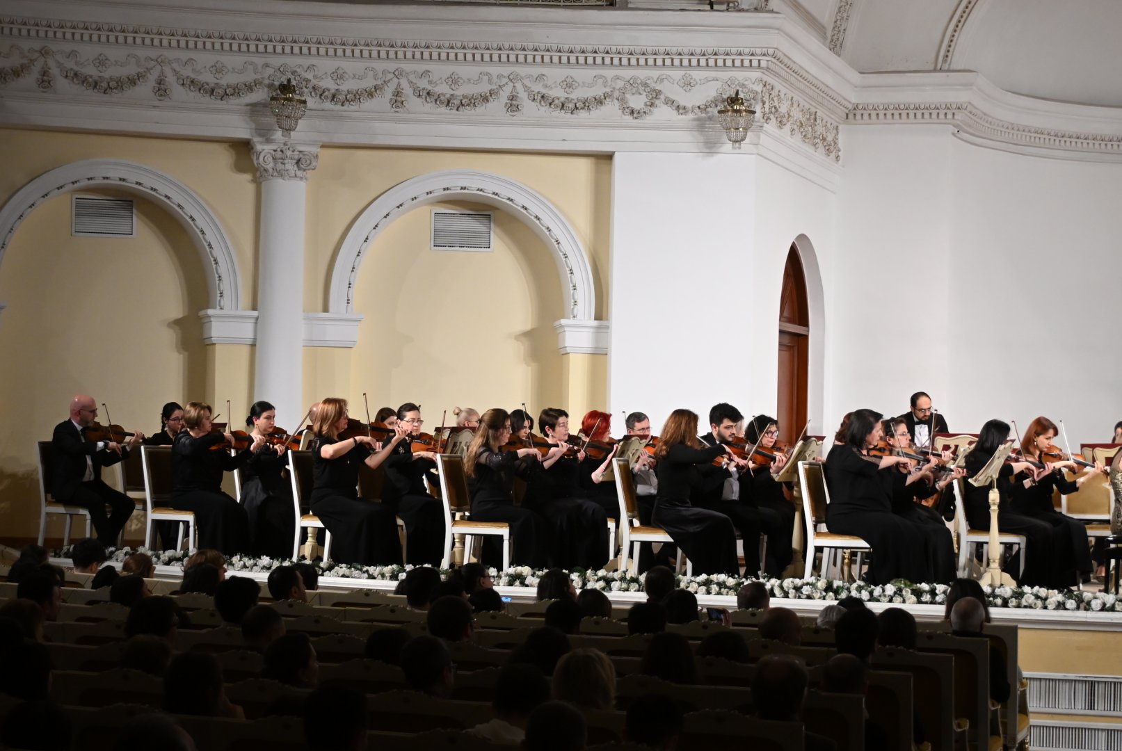 В Баку состоялся праздник симфонической музыки - в мир героических образов и сказочной фантазии (ФОТО)