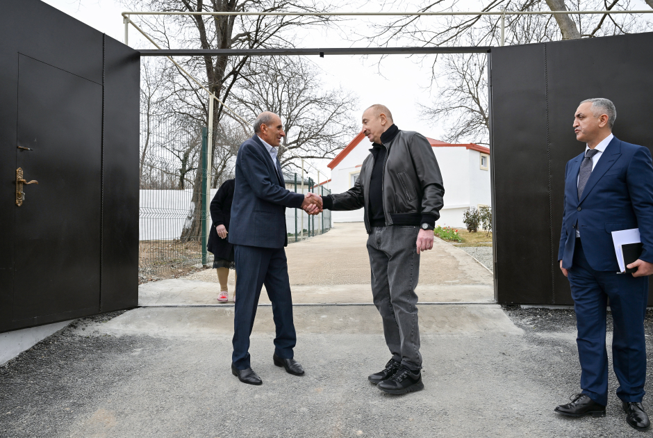 Президент Ильхам Алиев ознакомился с работами, проделанными в селе Чылдыран Агдеринского района (ФОТО)