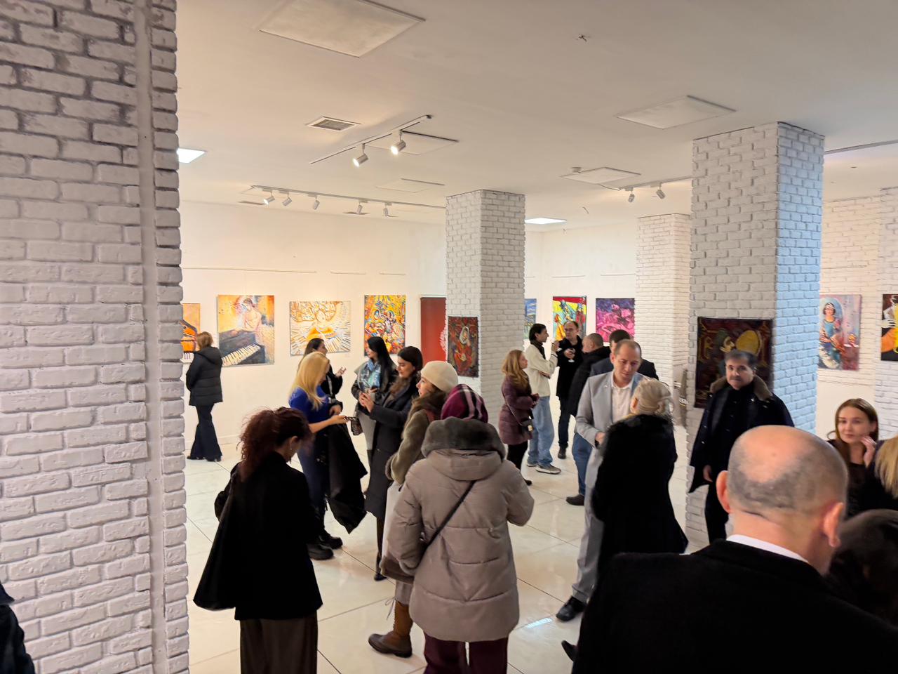 Музыка, переведённая на язык живописи – как Arts Council Azerbaijan отметил день рождения (ФОТО)