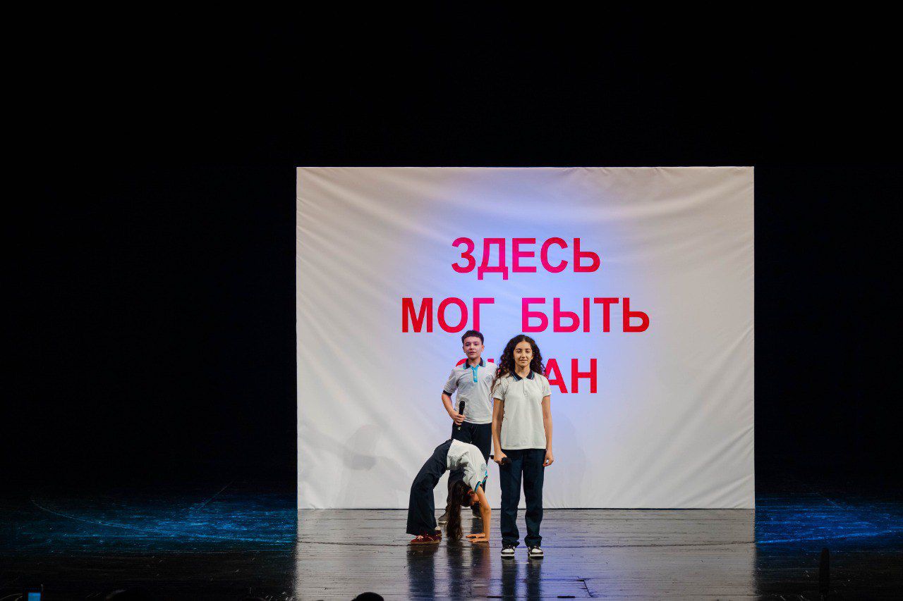 Когда школьный юмор на максимуме - Юниор Лига КВН в Баку (ФОТО)