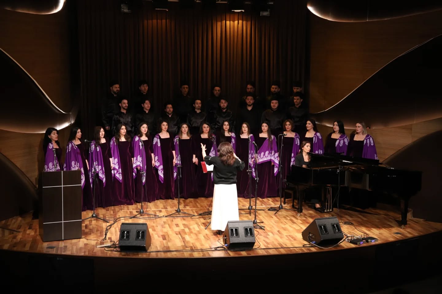 В честь 140-летия Узеира Гаджибейли представили почтовую марку и концерт (ФОТО)