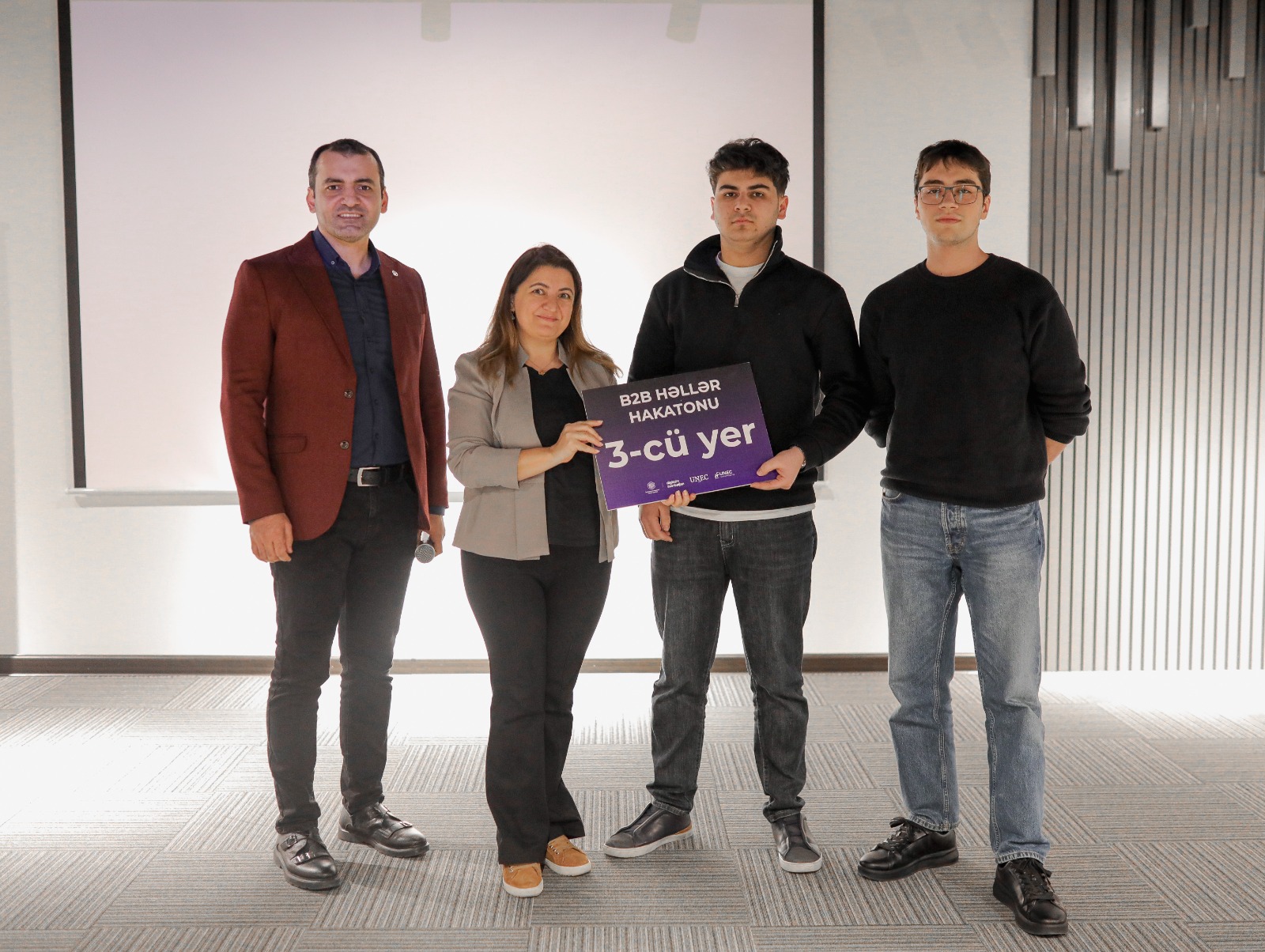 В UNEC состоялся конкурс инноваций: хакатоны «B2B-решения» и «Зеленый Карабах» (ФОТО)