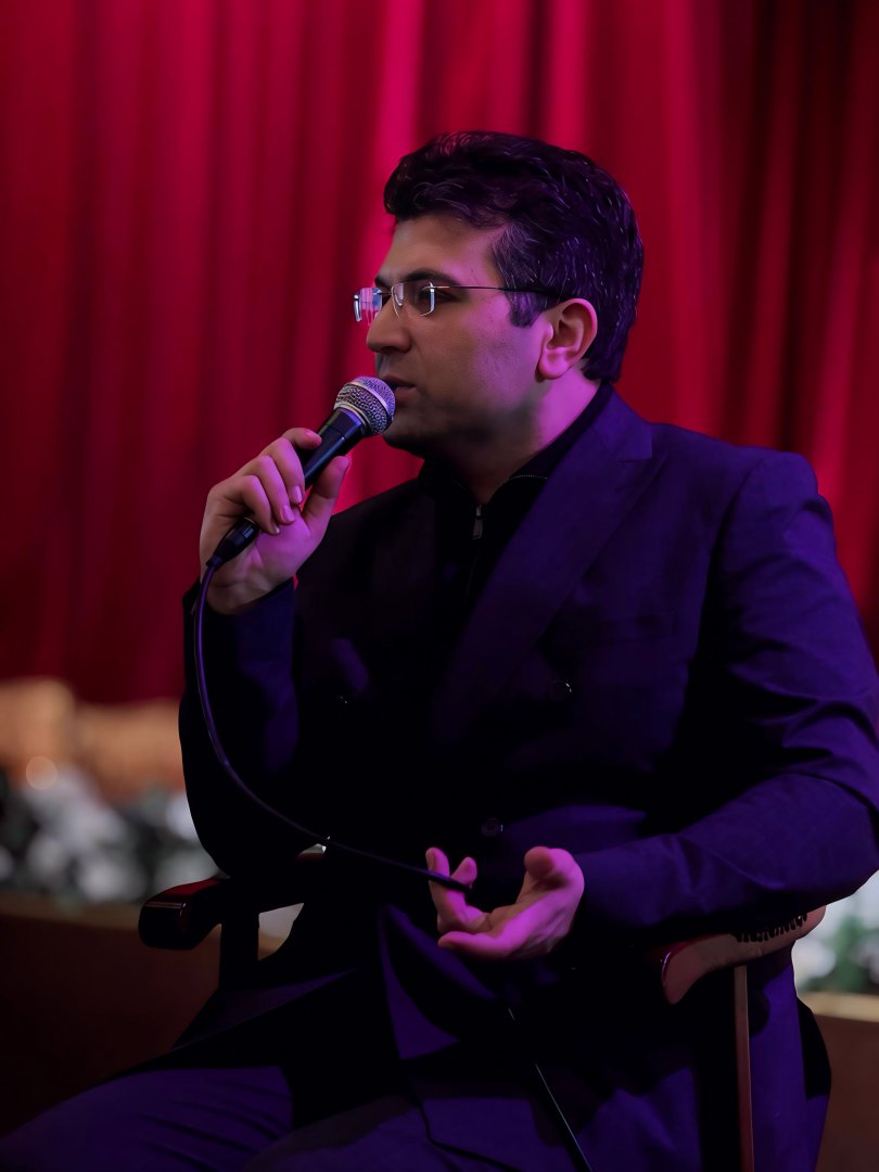 В Азербайджане стартовал проект "Искусство без границ" – первым гостем стал Эйюб Гулиев (ФОТО)