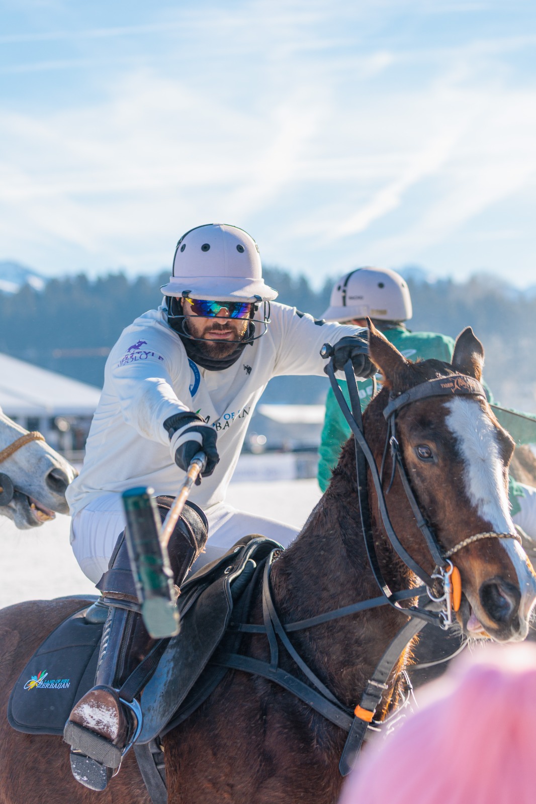 Команда «Land of Fire» вступила в борьбу на очередном чемпионате мира по снежному поло (ФОТО)