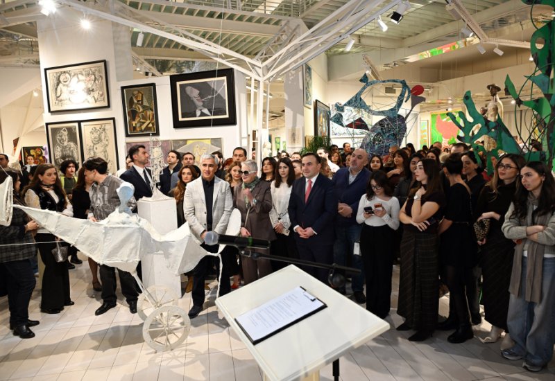 В Музее современного искусства открылась выставка под названием «Гейзер» (ФОТО)