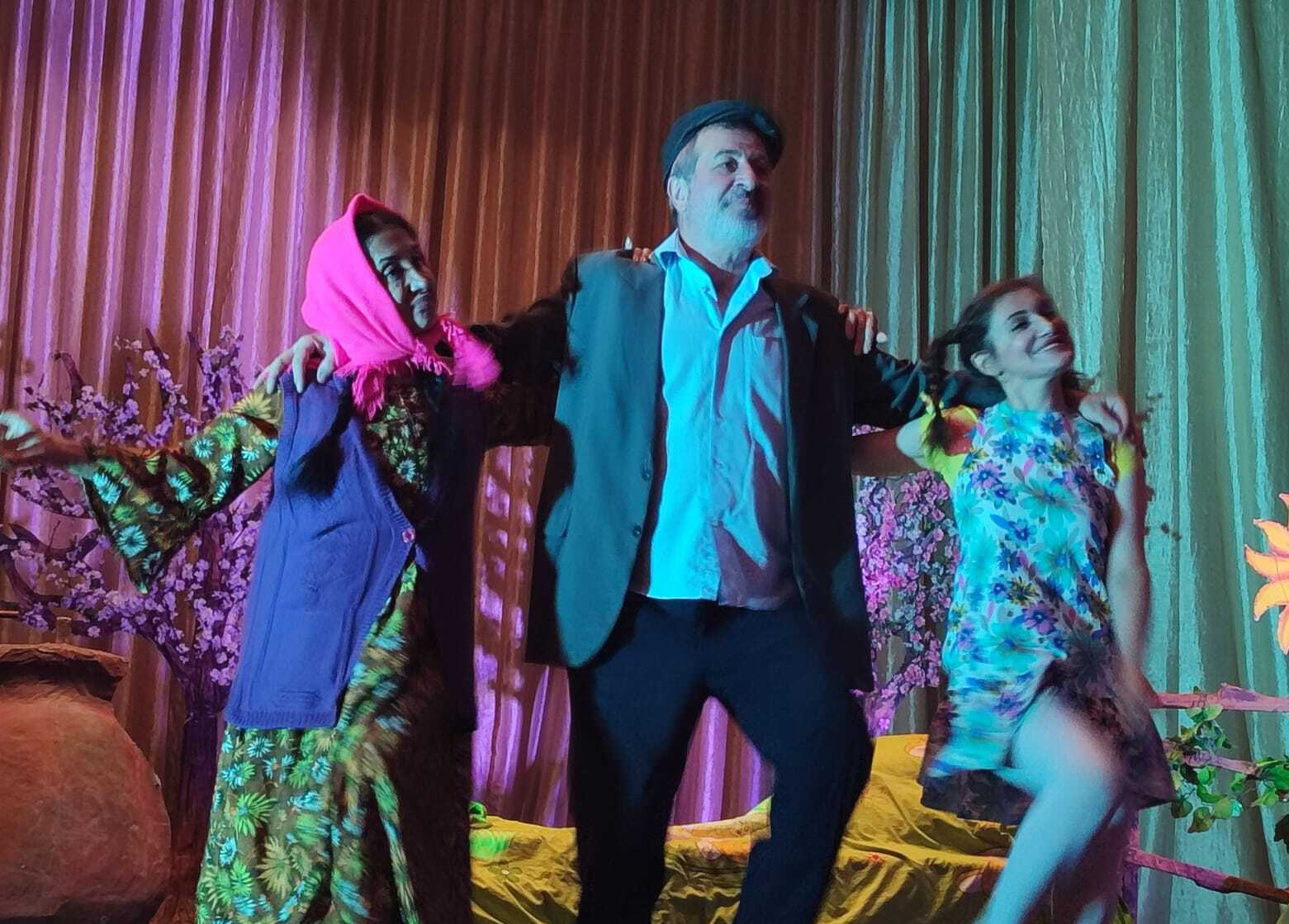 Актер театра и кино Адалят Абдулсамед отмечает юбилей - эмоциональное погружение в образы персонажей (ФОТО)