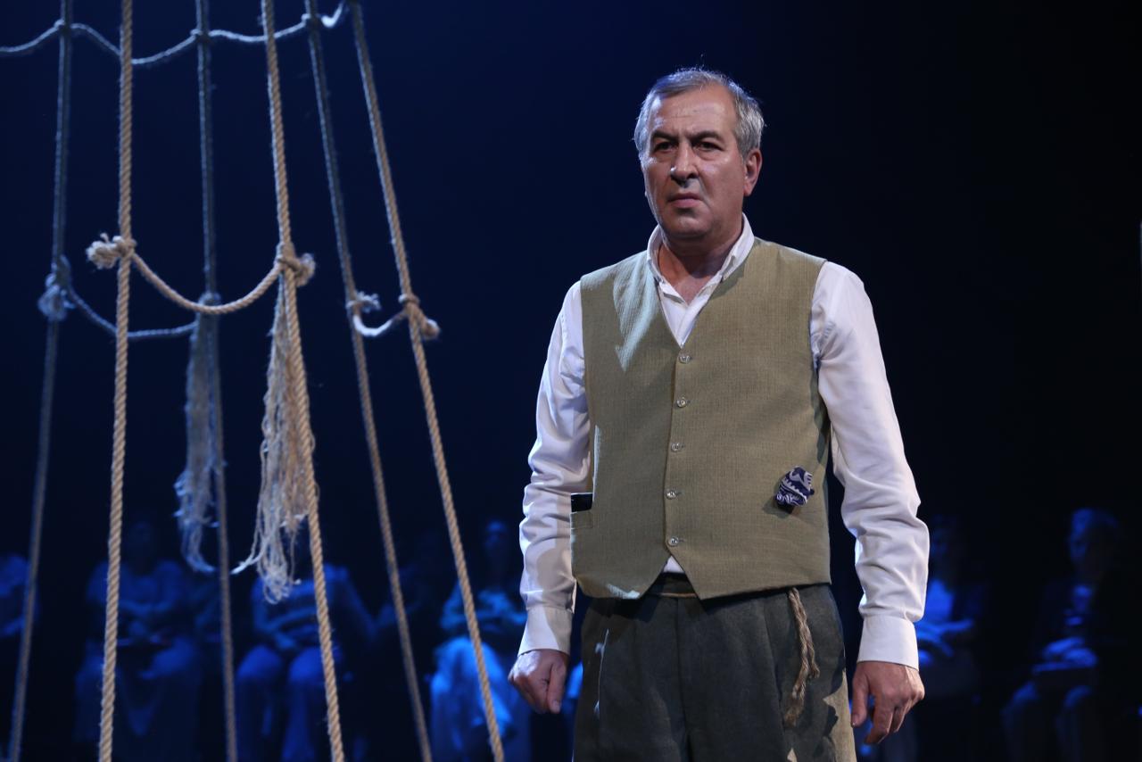 Актер театра и кино Адалят Абдулсамед отмечает юбилей - эмоциональное погружение в образы персонажей (ФОТО)