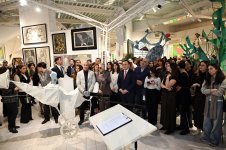 В Музее современного искусства открылась выставка под названием «Гейзер» (ФОТО)