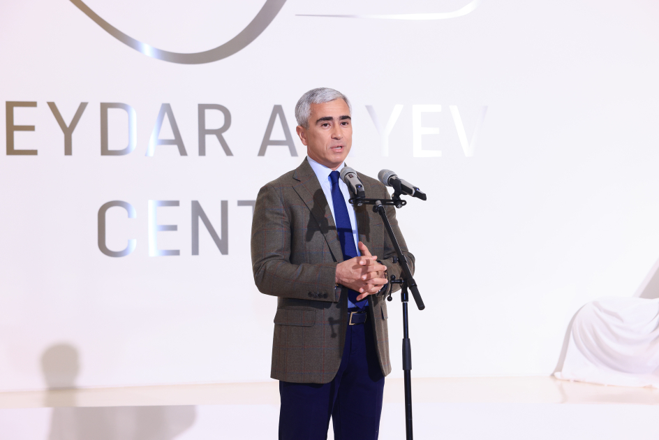 В Центре Гейдара Алиева состоялось открытие выставки Кэрол Фёрмен (ФОТО)