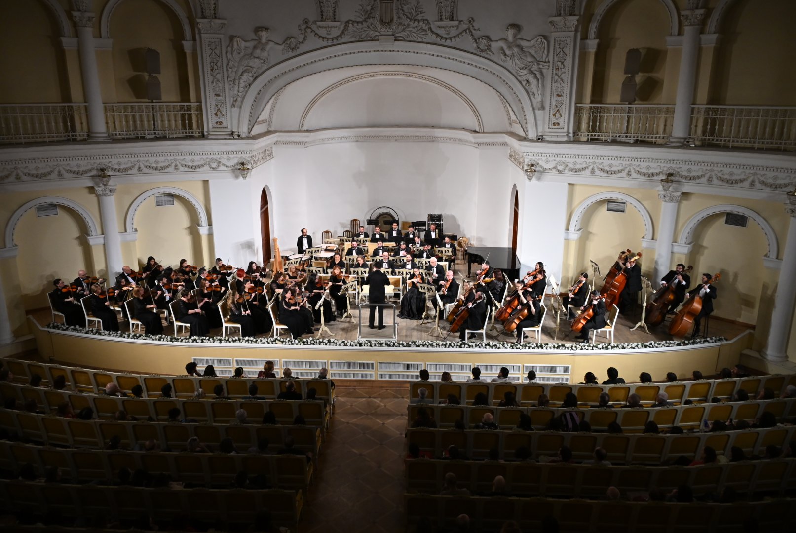 Романтизм и драматизм: симфонический вечер в Бакинской филармонии (ФОТО)