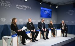 Президент Ильхам Алиев принял участие в панельном заседании на тему «Определение экономической идентичности Евразии» в рамках Всемирного экономического форума в Давосе (ФОТО/ВИДЕО)