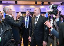 Президент Ильхам Алиев принял участие в панельном заседании в рамках Всемирного экономического форума (ФОТО/ВИДЕО)