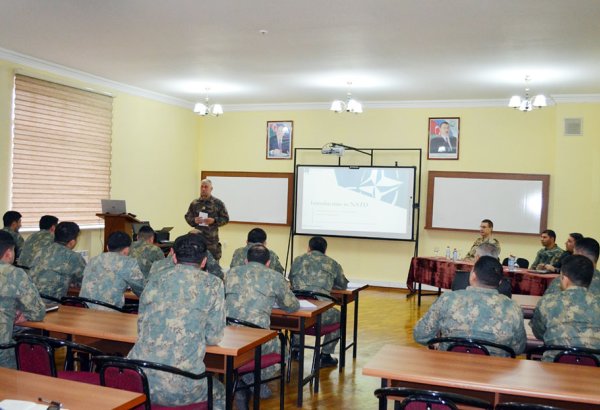В Баку прошёл курс Мобильной тренинговой группы НАТО