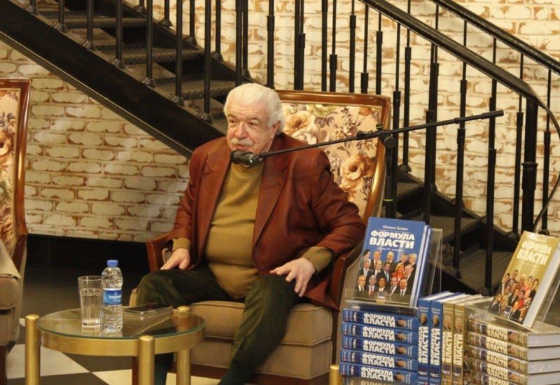 Патриарх журналистики Михаил Гусман: Родиться в Баку, просыпаться с первыми лучами солнца и видеть в окне Каспийское море