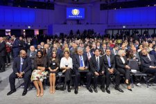 Президент Ильхам Алиев принял участие в церемонии подписания документа «Устав Совета мира» в Давосе (ФОТО/ВИДЕО)