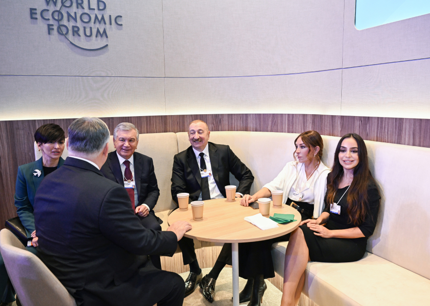 Президент Ильхам Алиев принял участие в церемонии подписания документа «Устав Совета мира» в Давосе (ФОТО/ВИДЕО)