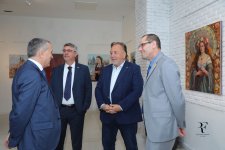 В Баку открылась выставка "Вдохновлённый Чехией" по итогам творческого воркшопа (ФОТО)