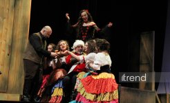 В Баку состоялась премьера спектакля "Кармен. История Хосе" в оригинальной интерпретации - страсть, фатализм, безвременье… (ФОТО)