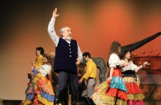 В Баку состоялась премьера спектакля "Кармен. История Хосе" в оригинальной интерпретации - страсть, фатализм, безвременье… (ФОТО)