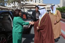 Спикер Милли Меджлиса Сахиба Гафарова встретилась с председателем Консультативного Совета Королевства Бахрейн Али бин Салех Али Салехом (ФОТО)