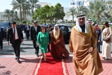 Спикер Милли Меджлиса Сахиба Гафарова встретилась с председателем Консультативного Совета Королевства Бахрейн Али бин Салех Али Салехом (ФОТО)