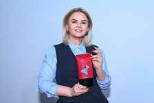 В Баку состоялась церемония вручения премии İzzət, учреждённой в поддержку женщин-кинематографистов (ФОТО)