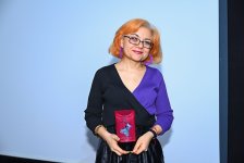 В Баку состоялась церемония вручения премии İzzət, учреждённой в поддержку женщин-кинематографистов (ФОТО)
