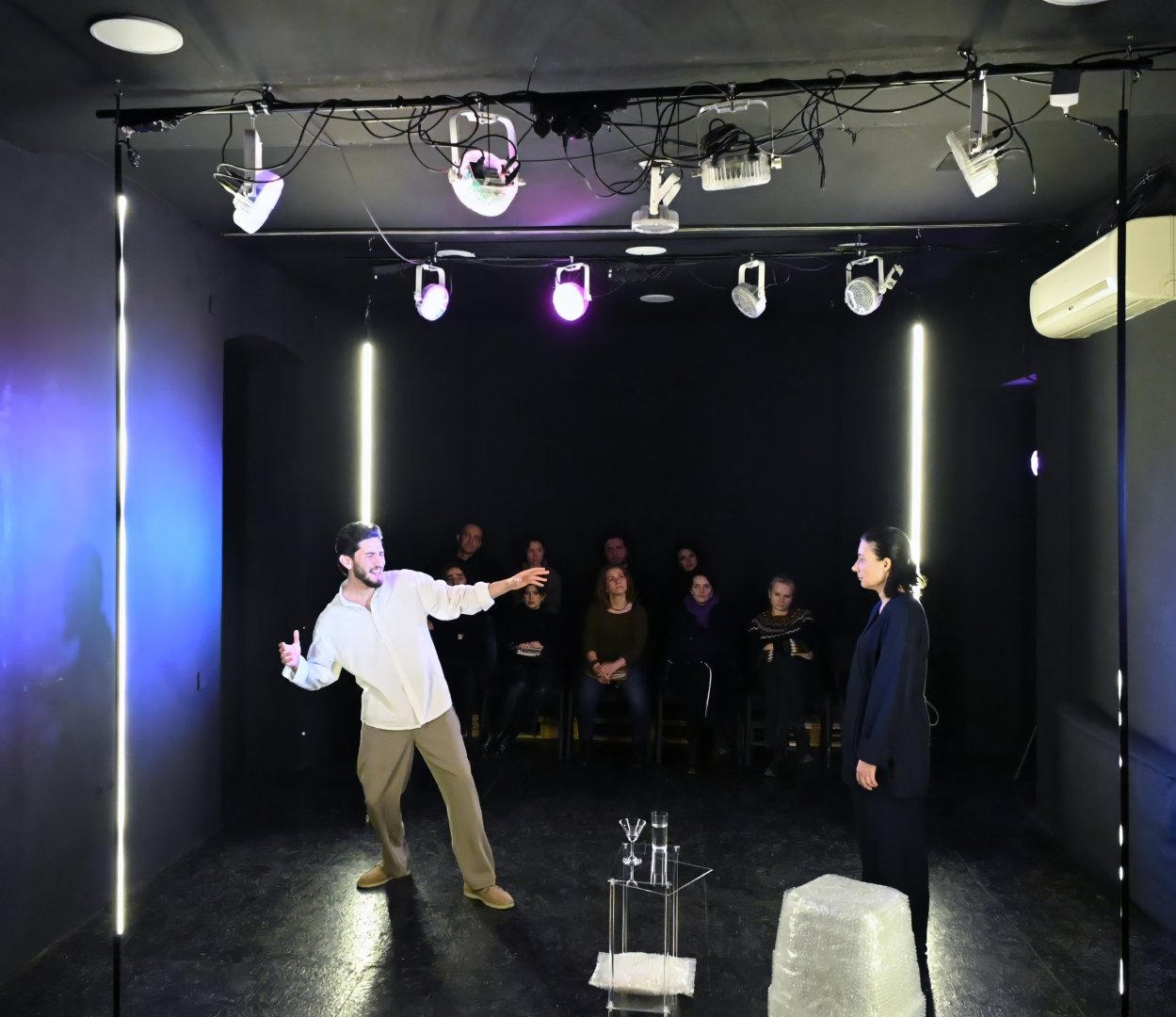 Искусственный интеллект в азербайджанской премьере – зеркало человеческих страхов (ФОТО)