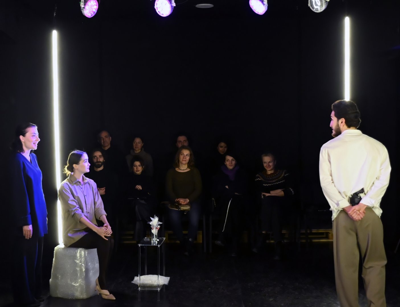 Искусственный интеллект в азербайджанской премьере – зеркало человеческих страхов (ФОТО)