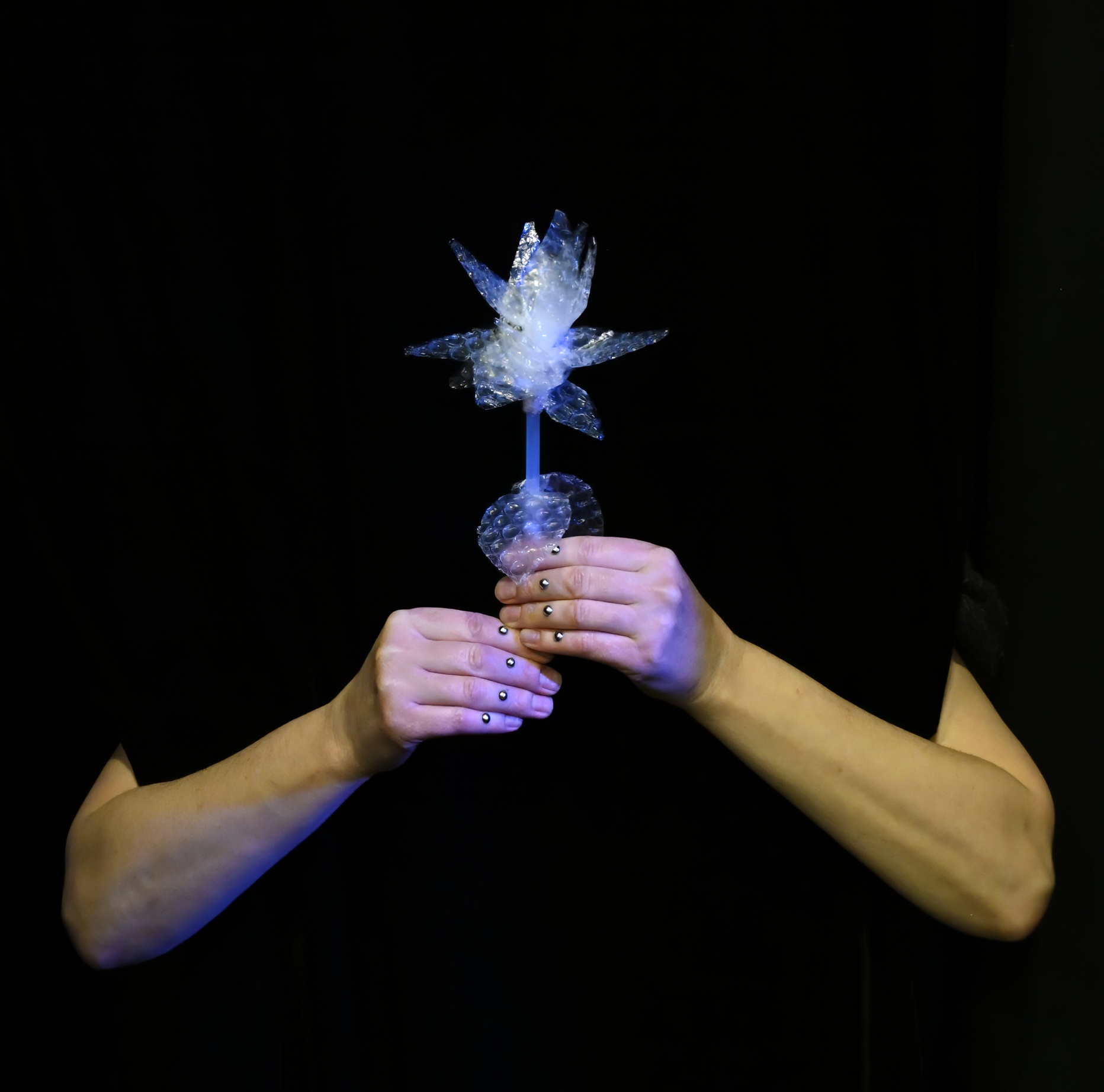 Искусственный интеллект в азербайджанской премьере – зеркало человеческих страхов (ФОТО)