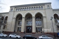 Взглянуть вверх! Кто смотрит на Баку с фасада Национальной библиотеки - каменная галерея великих имён (ФОТО)