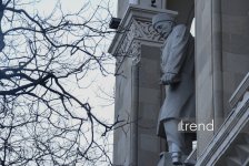 Взглянуть вверх! Кто смотрит на Баку с фасада Национальной библиотеки - каменная галерея великих имён (ФОТО)