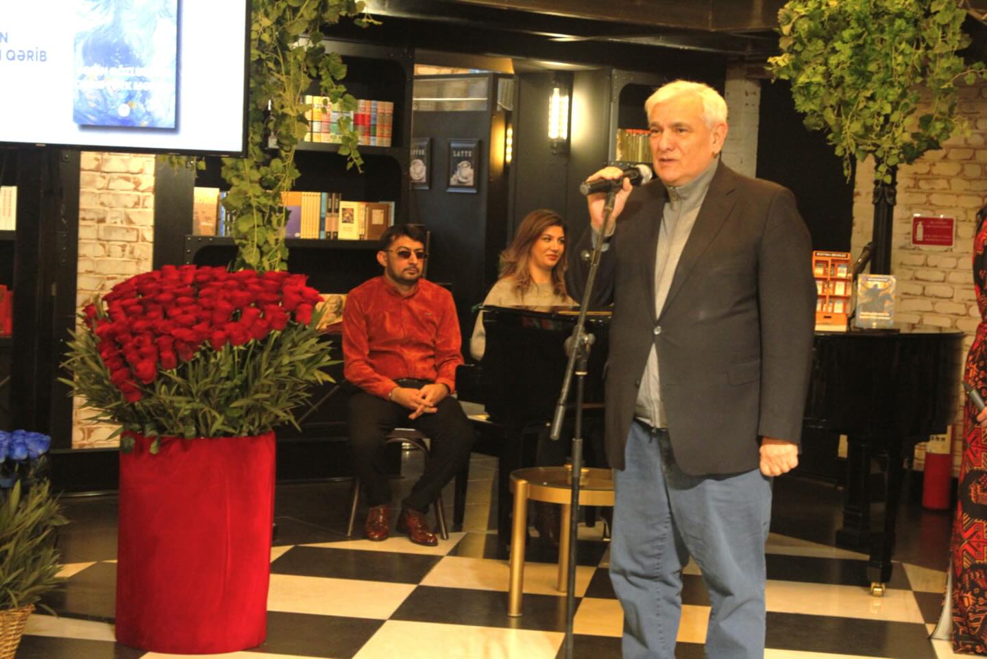 Я - тот странствующий тюрок, которого ты ждёшь... Во вдохновляющей атмосфере Баку (ФОТО)