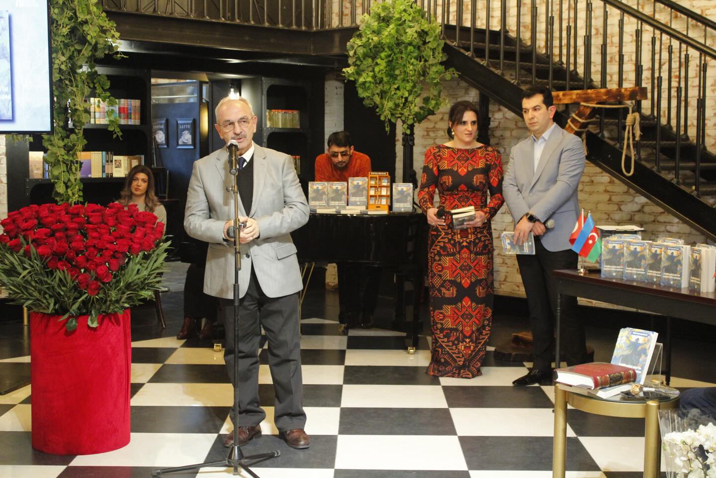 Я - тот странствующий тюрок, которого ты ждёшь... Во вдохновляющей атмосфере Баку (ФОТО)