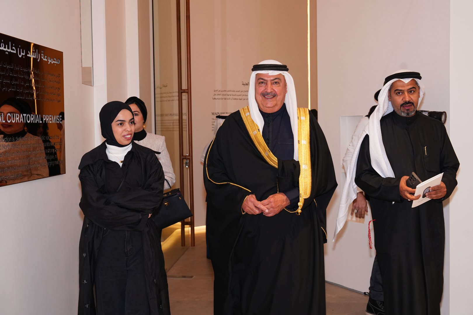 Азербайджанские ковры вошли в постоянную коллекцию музея современного искусства в Бахрейне (ФОТО)