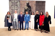 Азербайджанские ковры вошли в постоянную коллекцию музея современного искусства в Бахрейне (ФОТО)