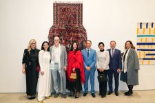 Азербайджанские ковры вошли в постоянную коллекцию музея современного искусства в Бахрейне (ФОТО)
