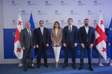 Подписаны договоры по ж/д линии Баку-Тбилиси-Карс (ФОТО)