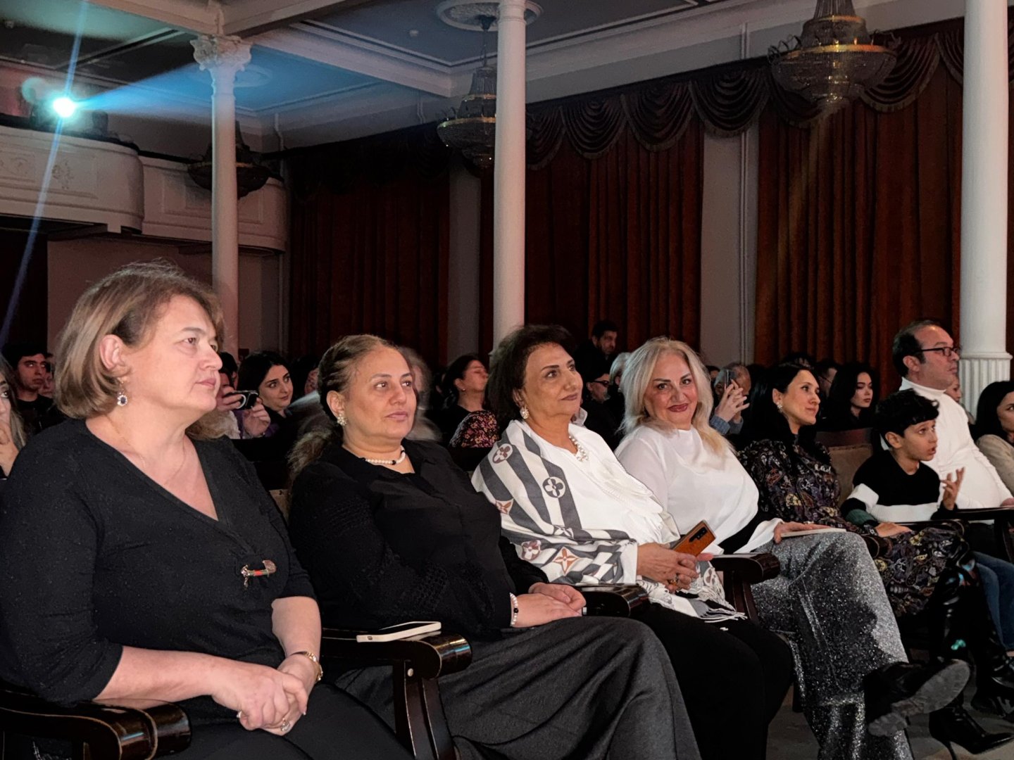 Как в Баку вспомнили молодость – возвращение в 80-е с ностальгическим вечером (ФОТО)