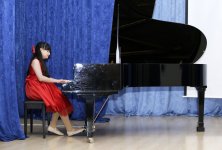У рояля в Баку - волшебные фантазии со сказками Ханса Кристиана Андерсена (ФОТО)