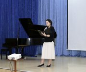 У рояля в Баку - волшебные фантазии со сказками Ханса Кристиана Андерсена (ФОТО)