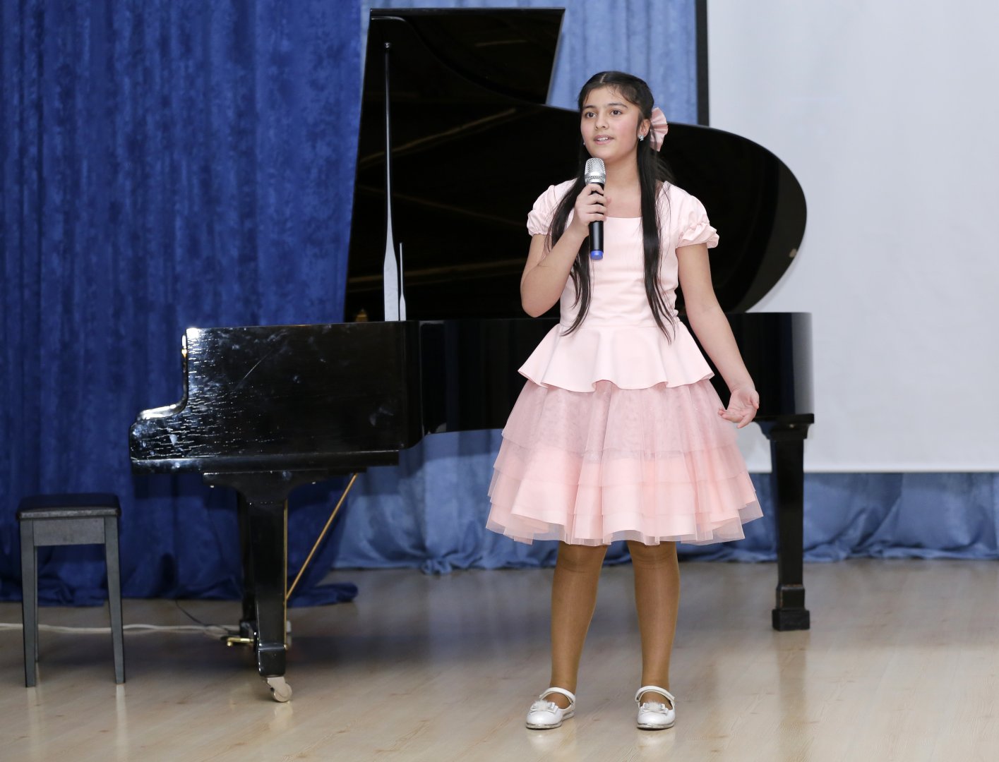 У рояля в Баку - волшебные фантазии со сказками Ханса Кристиана Андерсена (ФОТО)