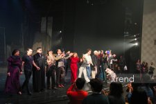 Деньги меняют не только облик города, но и самих людей... – "Нефтяной бум улыбается всем" в Баку встречен овациями (ФОТО)