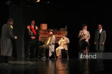 Деньги меняют не только облик города, но и самих людей... – "Нефтяной бум улыбается всем" в Баку встречен овациями (ФОТО)