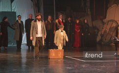 Деньги меняют не только облик города, но и самих людей... – "Нефтяной бум улыбается всем" в Баку встречен овациями (ФОТО)