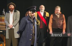 Деньги меняют не только облик города, но и самих людей... – "Нефтяной бум улыбается всем" в Баку встречен овациями (ФОТО)